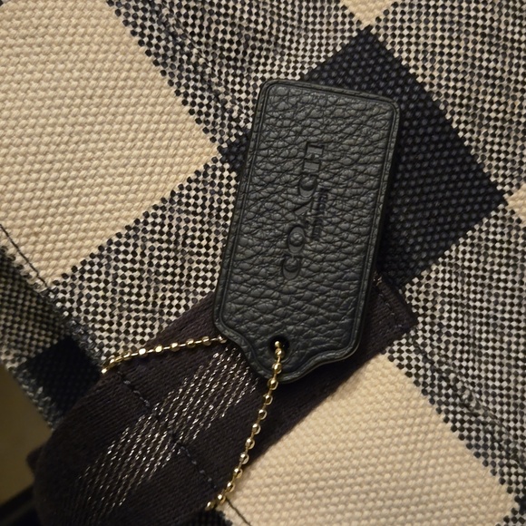 Coach Tote - Picture 4 of 13